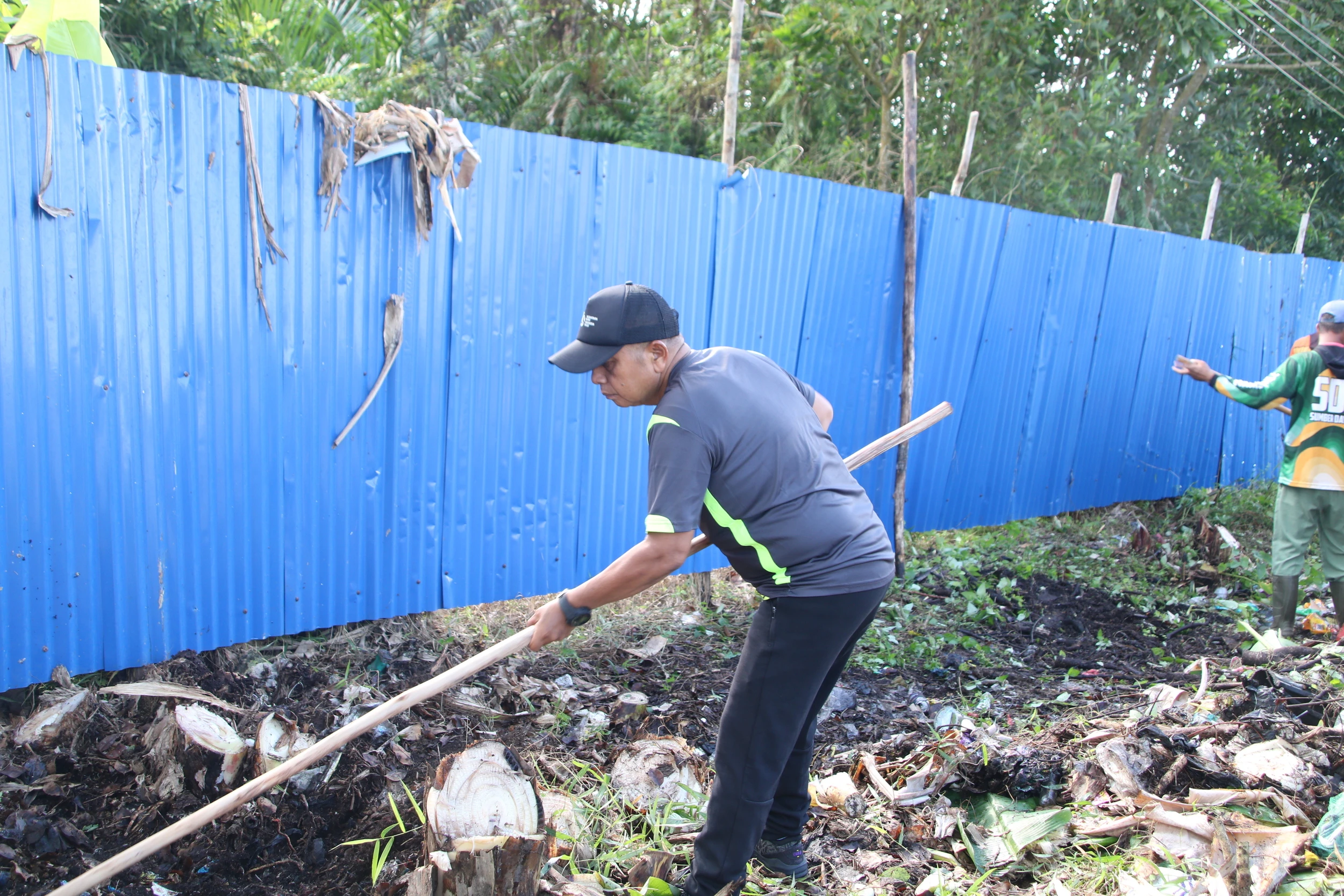 Gotong-royong Hadapi Musim Hujan